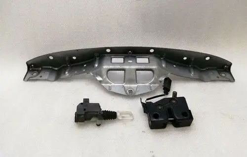 Porsche 911 997 Tailgate/boot lid lock trim 99751205300