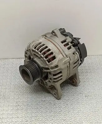 Renault Modus Generator/alternator 8200323137 0124425034