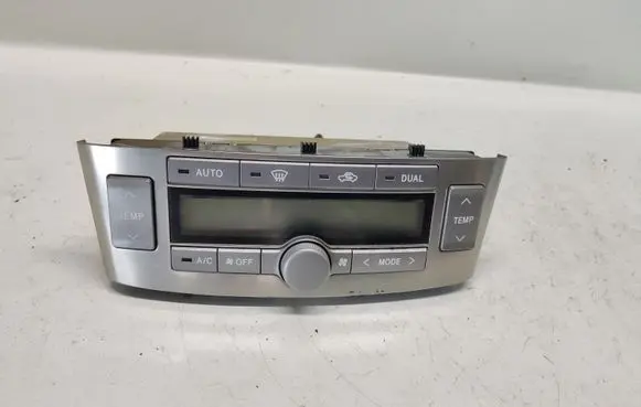 Toyota Avensis T250 Climate control unit 5590205050