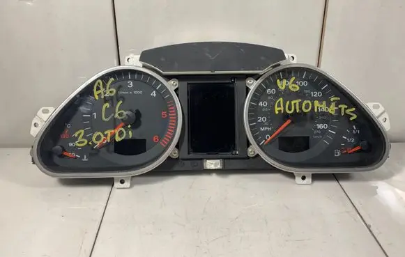 Audi A6 S6 C6 4F Speedometer (instrument cluster) 4F0920950L