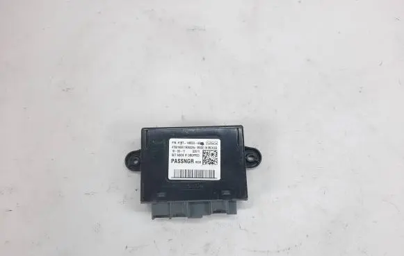 Ford Fiesta Door control unit/module H1BT14B533AG 470618091R9
