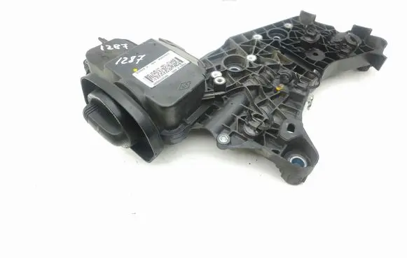 Nissan Navara D23 Oil fill pipe 100011969R
