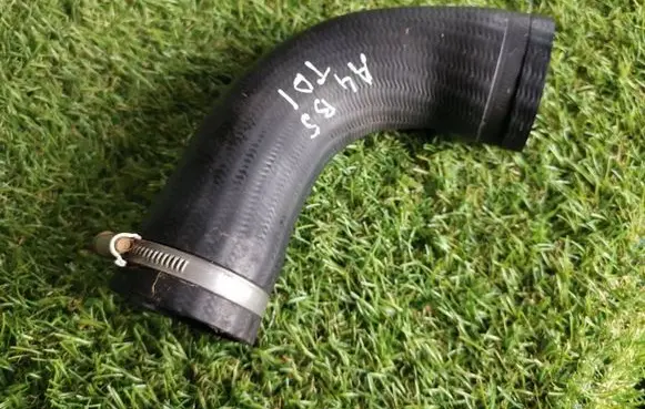 Audi A4 S4 B5 8D Intercooler hose/pipe
