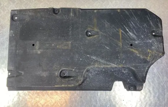 KIA Stinger Center/middle under tray cover 