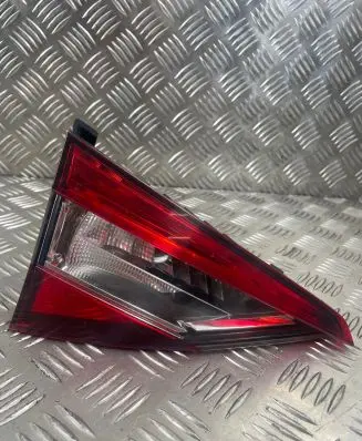 Skoda Superb B8 (3V) Tailgate rear/tail lights 3V9945307