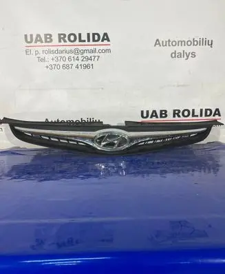 Hyundai i30 Front bumper upper radiator grill 863512R500