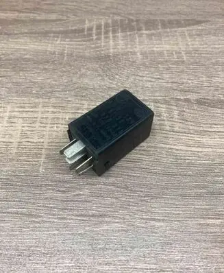 BMW 3 E36 Other relay 1378371 4RD00517300