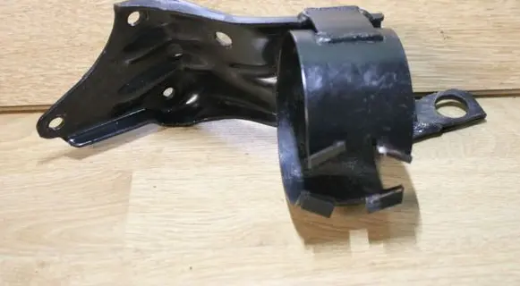 Audi A4 S4 B5 8D Fuel filter bracket/mount holder 8D0127224D