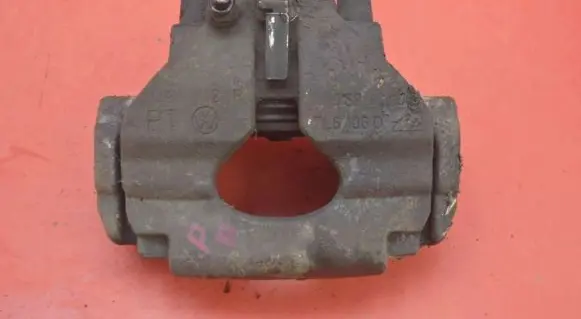 Volkswagen Touareg I Front brake caliper 7L6106D