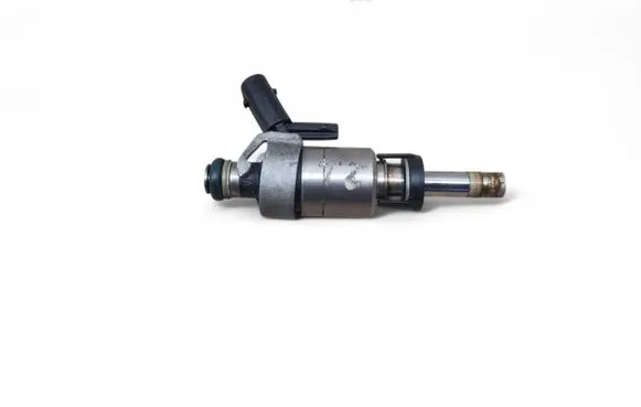 Audi A3 S3 8V Fuel injector 06L906036K