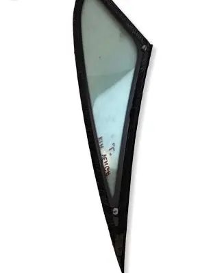 KIA Venga Front door vent window glass four-door 123132
