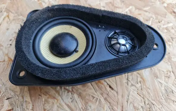 Volvo XC90 Parcel shelf speaker 31350634 15W35H0052 S79EB