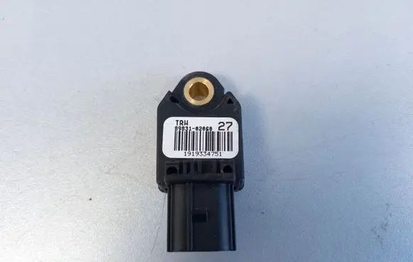 Toyota Auris 150 Airbag deployment crash/impact sensor 8983102060