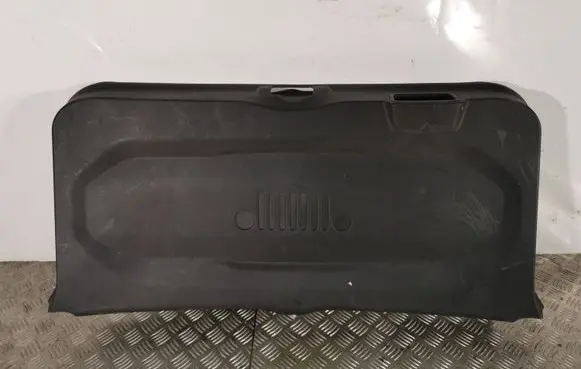 Jeep Renegade Tailgate trim