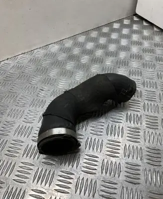 Intercooler hose/pipe