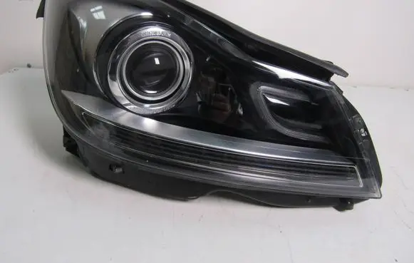 Mercedes-Benz C W204 Headlight/headlamp A2048208239