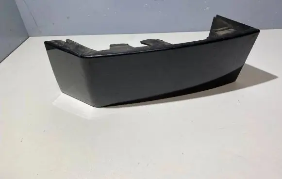 Volvo XC90 Rear/tail light trim molding 8620819 1125