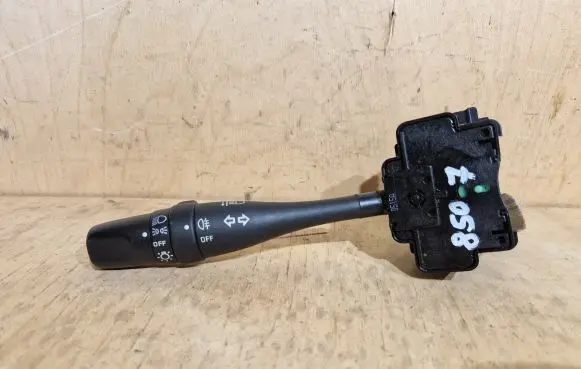 Nissan Almera Indicator stalk 14511