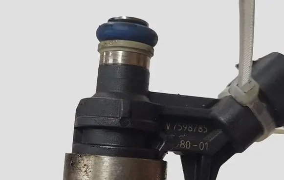 Citroen C4 Grand Picasso Fuel injector V7598785 0261500