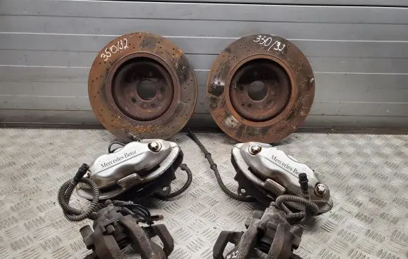 Mercedes-Benz S W221 Brake discs and calipers set 