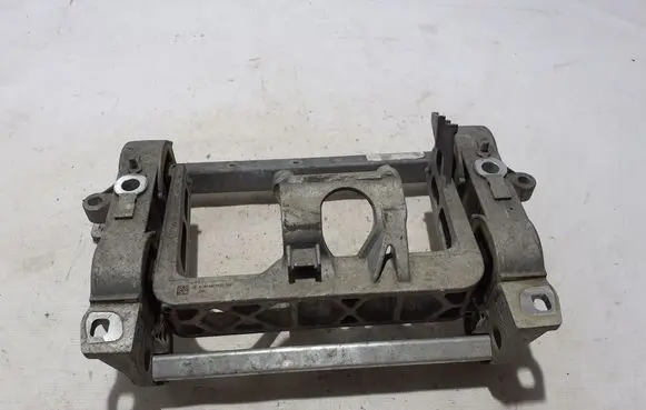 Mercedes-Benz EQS V297 A/C compressor mount bracket A2978322400