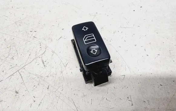 Mercedes-Benz S W220 Electric window control switch A2208213379