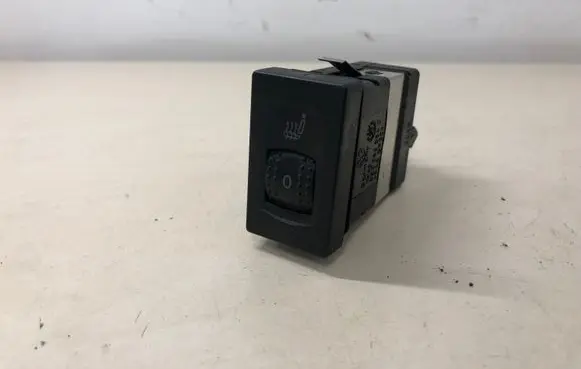 Volkswagen PASSAT B5 Seat heating switch 3B0963564C 3B0963563C