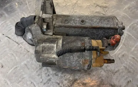 Renault Espace - Grand espace IV Starter motor 8200628430 8200628430A