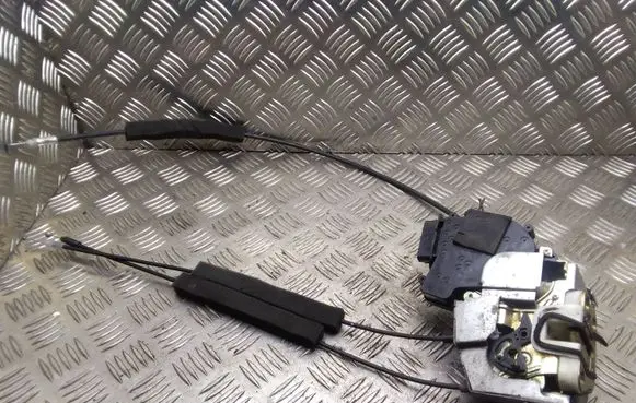 Subaru Legacy Front door lock