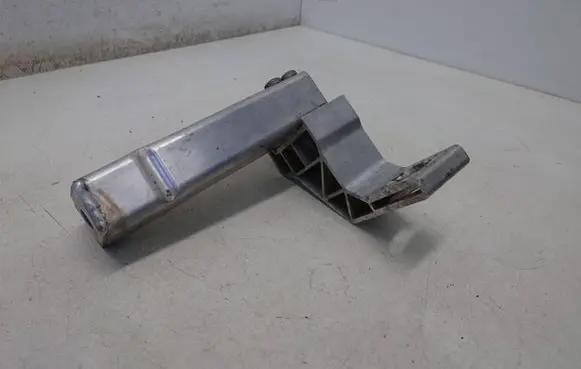 Mercedes-Benz C W205 Radiator support slam panel bracket A2056203701 2056203701
