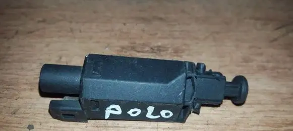 Volkswagen Polo III 6N 6N2 6NF Brake pedal sensor switch