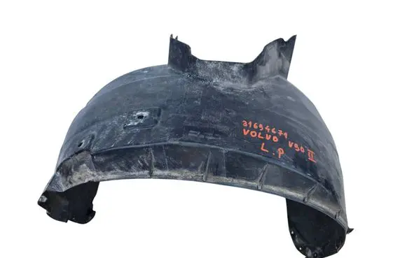 Front wheel arch liner splash guards