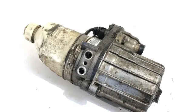 Opel Astra H Power steering pump 13188613