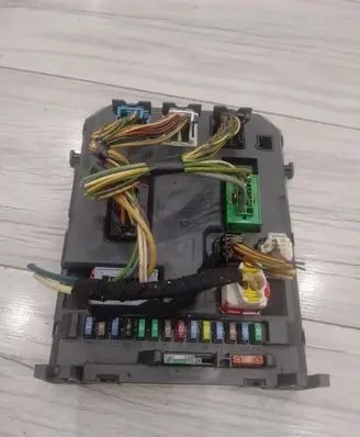 Citroen C3 Aircross Comfort/convenience module 9666952180
