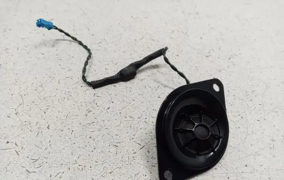 BMW 5 F10 F11 Parcel shelf speaker 65139175696