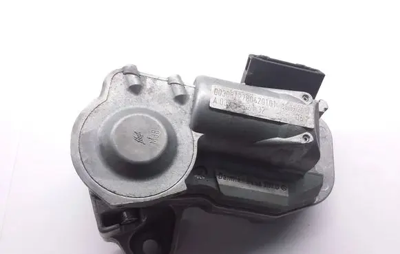Mercedes-Benz Sprinter W906 Steering wheel lock A0375456132 0030812780420101