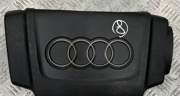 Audi A6 C7 Engine cover (trim) 06E103926L FSI HAMU4079754