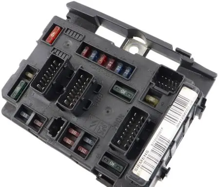 Citroen C5 Fuse module 9641258080 S110500001F