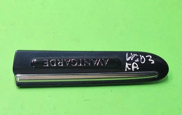 Mercedes-Benz C W203 Front arch trim a203690426