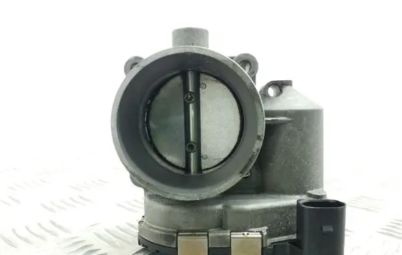 Audi A4 S4 B6 8E 8H Throttle valve 06B133062B