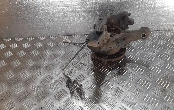 Toyota Corolla Verso AR10 Front wheel hub spindle knuckle