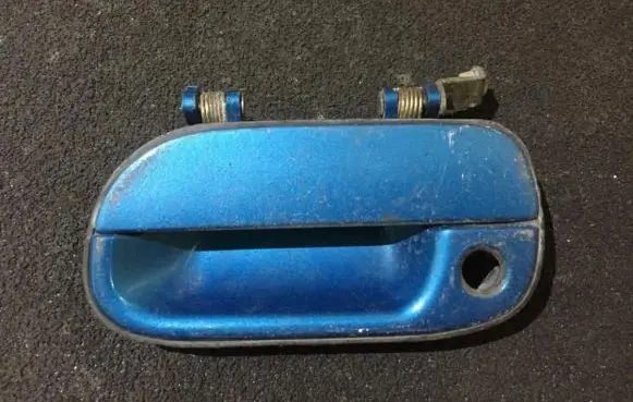 Hyundai Lantra I Front door exterior handle