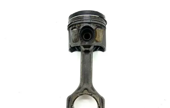 Opel Insignia A Piston with connecting rod 55565861
