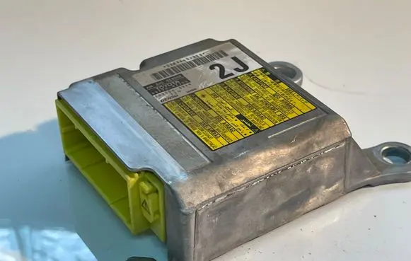 Toyota RAV 4 (XA50) Airbag control unit/module 8917042200