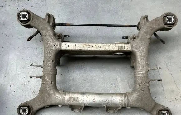 BMW 5 F10 F11 Rear subframe 6799103 190270629 HT6ZBF07