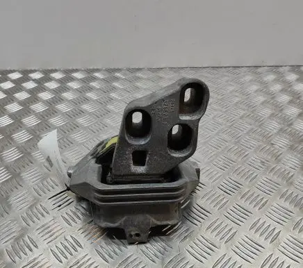 Mercedes-Benz A W176 Engine mount bracket A2462400617 ENAC46000DF