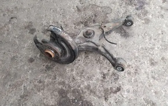 Volkswagen Multivan T5 Rear wheel hub spindle/knuckle 