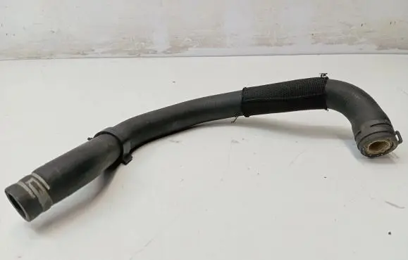 Mercedes-Benz C W204 Engine coolant pipe/hose A2048305596