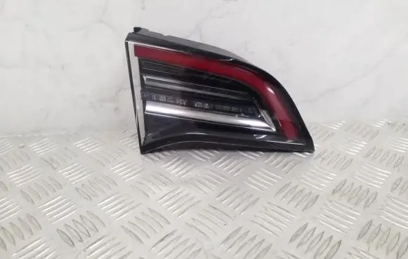 Tesla Model 3 Tailgate rear/tail lights 1077401