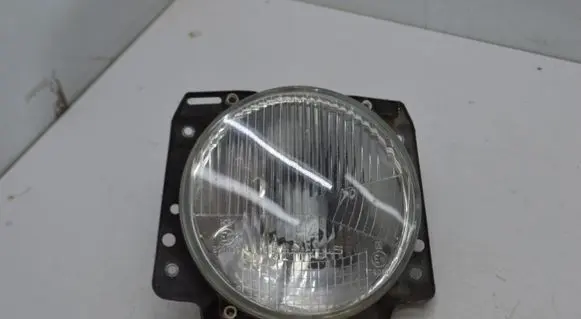 Volkswagen Golf II Headlight/headlamp 20R005